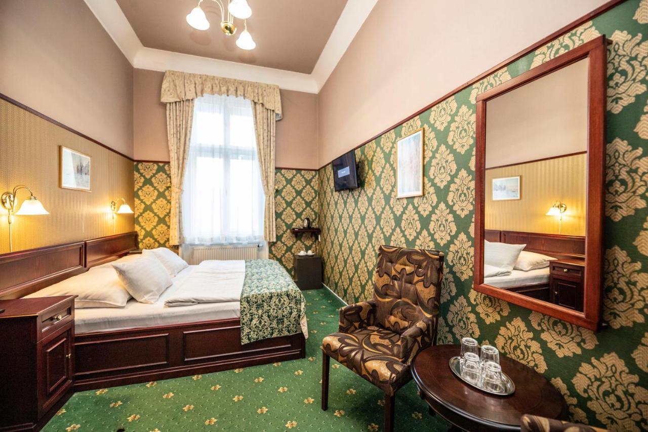 Old Prague Hotel Ngoại thất bức ảnh