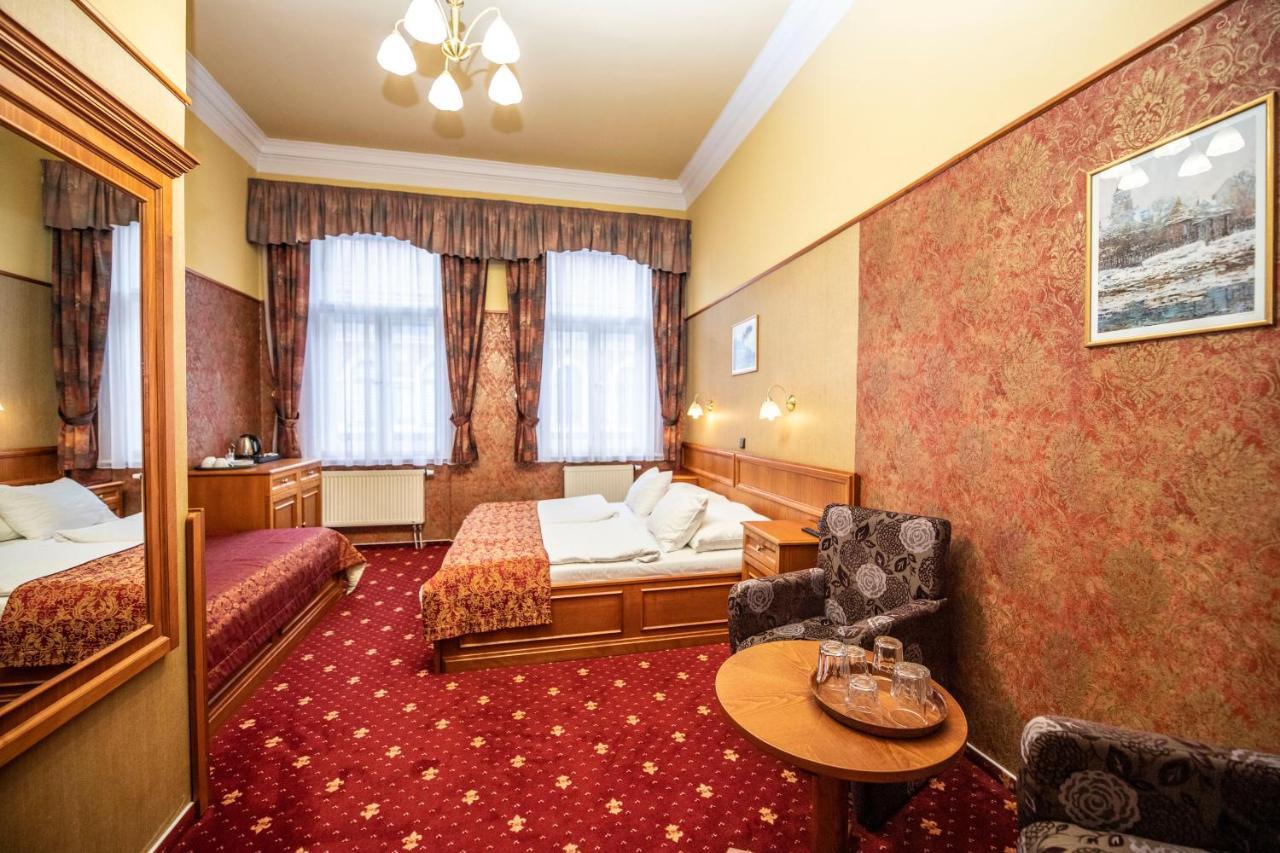 Old Prague Hotel Ngoại thất bức ảnh