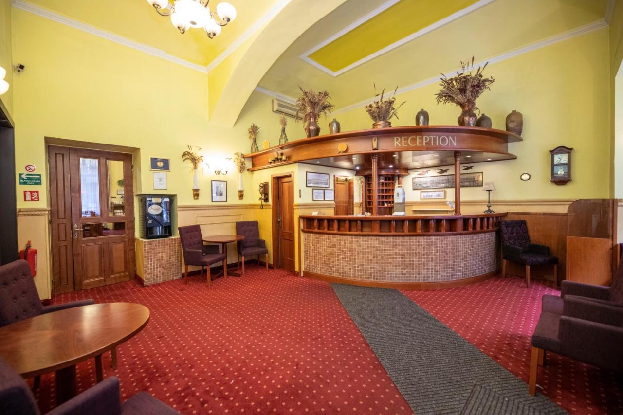 Old Prague Hotel Ngoại thất bức ảnh