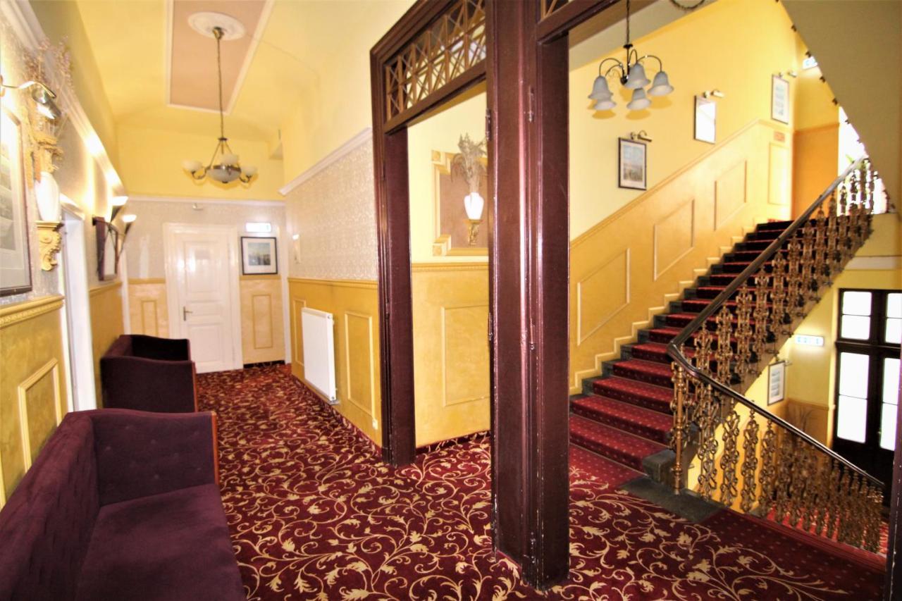 Old Prague Hotel Ngoại thất bức ảnh