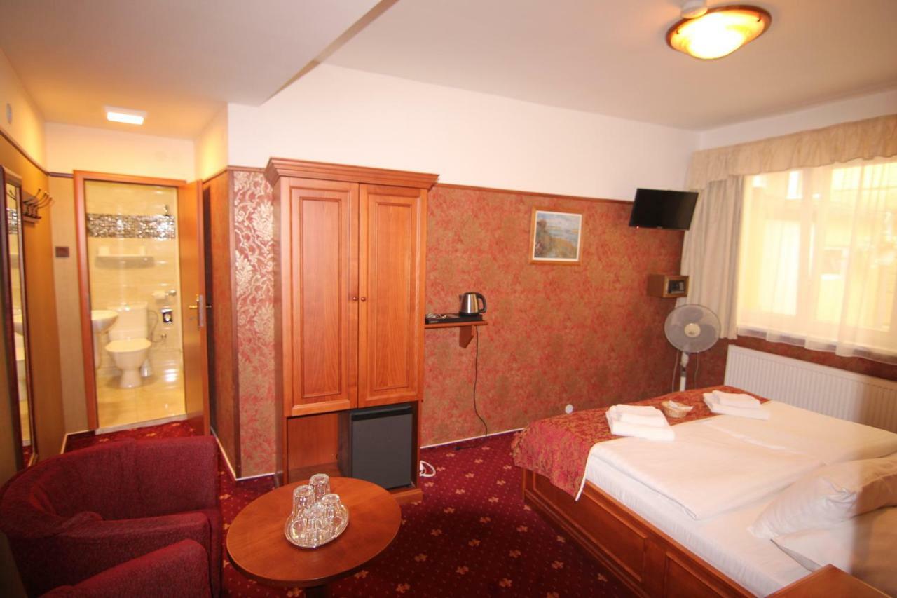 Old Prague Hotel Phòng bức ảnh